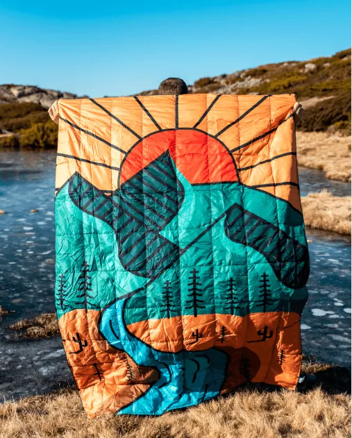 4Monster Down Puffy Camping Travel Blanket - Abstract mountain peak